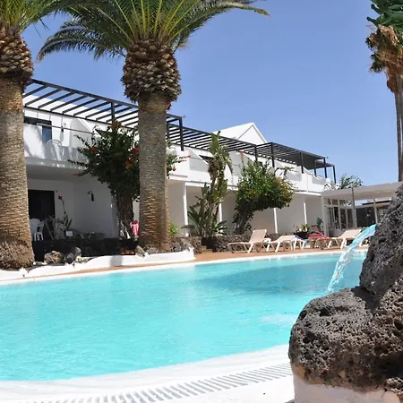 Hotel apartamentowy Tulipanes 2*