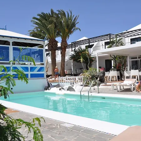 Hotel apartamentowy Tulipanes 2*