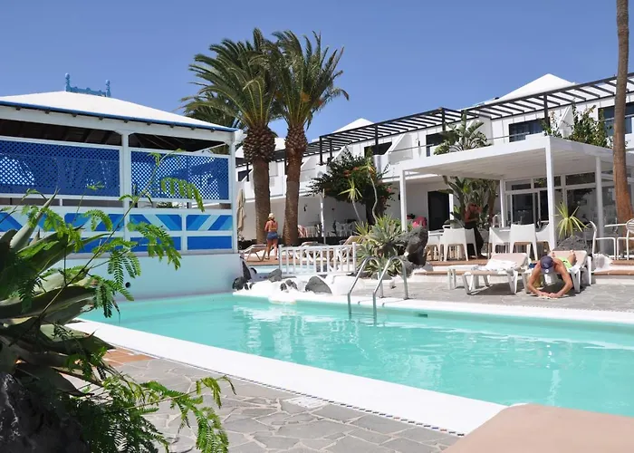 Hotel apartamentowy Tulipanes 2*