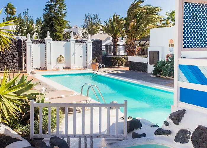 Tulipanes Hotel apartamentowy Puerto del Carmen (Lanzarote)