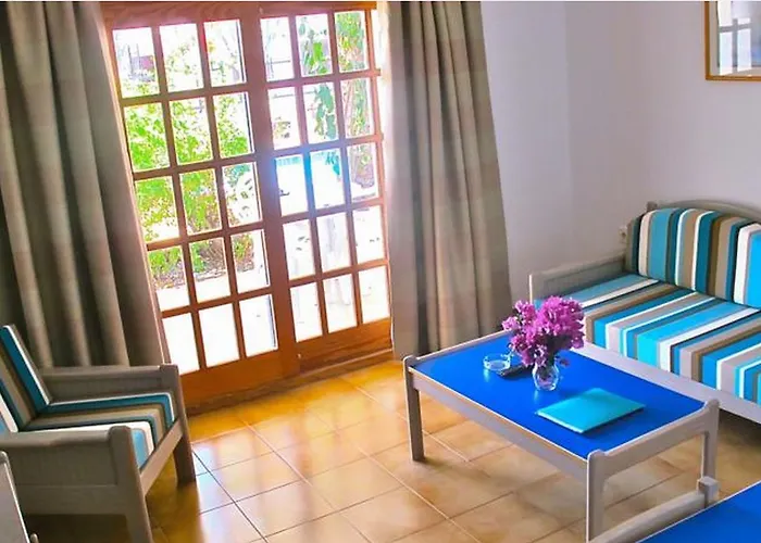 Tulipanes 2* Puerto del Carmen (Lanzarote)