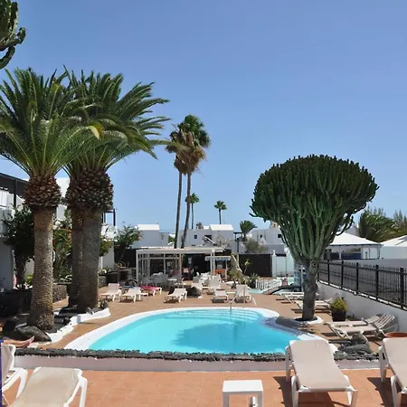 Tulipanes Lägenhetshotell Puerto del Carmen (Lanzarote)