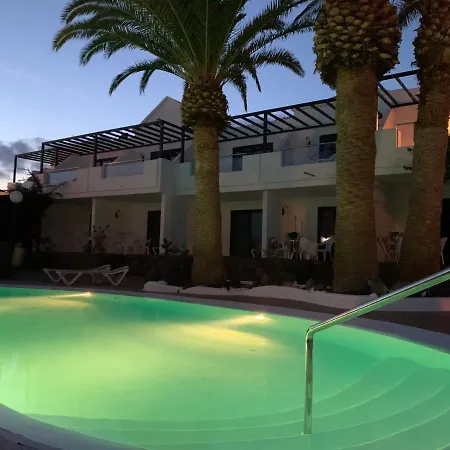 Apart Otel Tulipanes 2*
