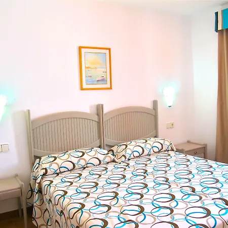 Lägenhetshotell Tulipanes 2*