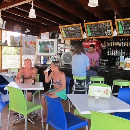 Tulipanes 2* פוארטו דל כרמן