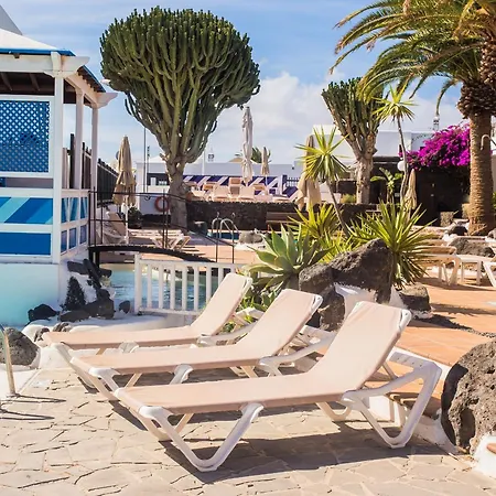 Tulipanes 2* פוארטו דל כרמן