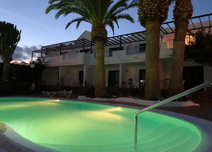 Apartmanhotel Tulipanes 2*