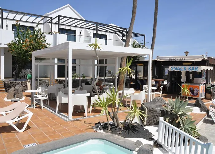 Tulipanes Apartmanhotel 2*