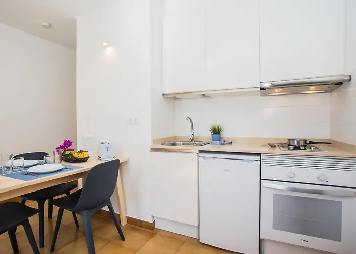 Tulipanes Apartmanhotel Puerto del Carmen