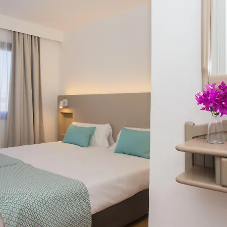 Lejlighedshotel Tulipanes 2*